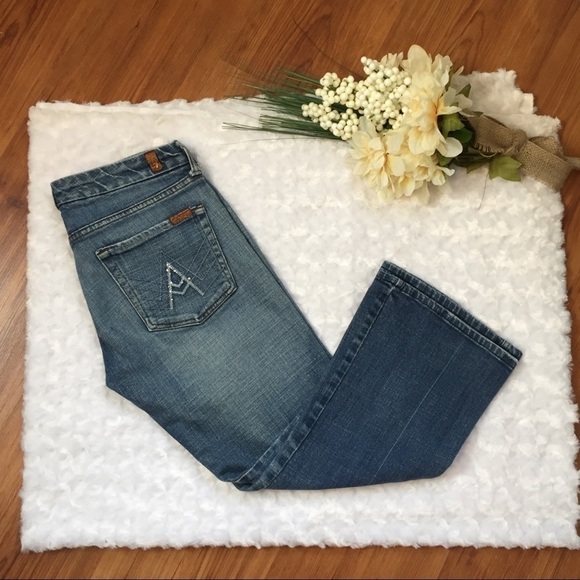7 FAM Crop “A” Pocket Jean Capri - Picture 1 of 5